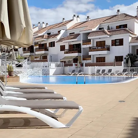 Amber Cristianos - El Cardon