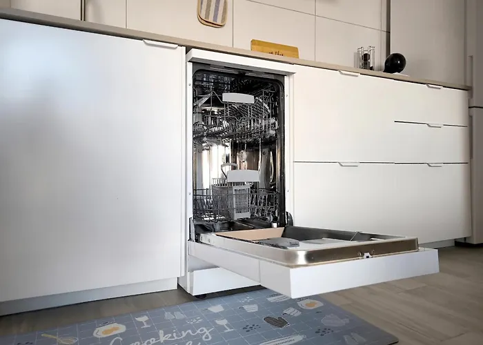 Amber Cristianos - El Cardon Apartment *