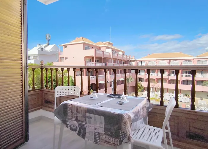 Amber Cristianos - El Cardon *